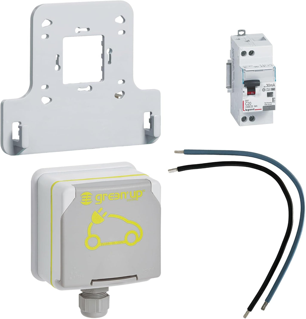 2026 LEGRAND | Green'UP ACCESS, Prise et Cordon de Repiquage, Recharge Sécurisée Jusqu'à 3,7 kW, Charge Accélérée x2 Pour Véhicules Électriques Compatibles, Installation Intérieure/Extérieure